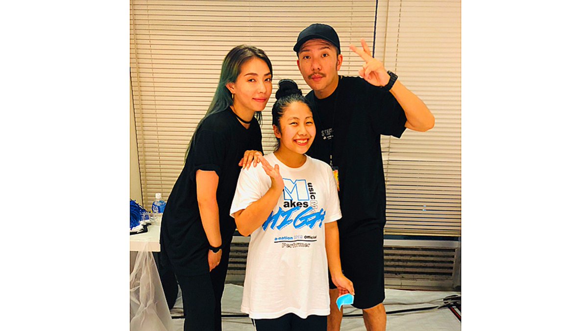 XxxDnc's tweet photo. .

✔ https://t.co/rrvwVBrqwJ…

          🌻- ２０１９ -🌻

#anation2019 #anation #ｴｰﾈｰｼｮﾝ 
#大阪 #osaka #夏フェス 
#avex #avexartistacademy
#avexartistacademy大阪校 #エイベックス
#aaaosaka #エイベックスの学校
#openingperformance
#dance #vocal #model
. https://t.co/l3L6uD6qAH