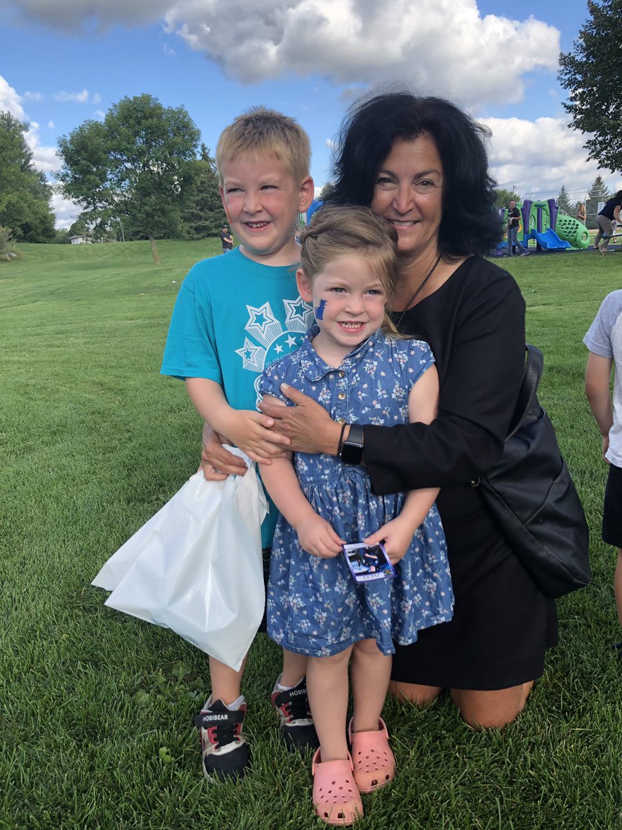 mary_wolverton's tweet photo. A fun evening at “Cookout with Cops” at Enloe Park in Anoka! Thank you Anoka Police Department for this community event. Absolutely great to interact with the officers in the department I have been fortunate to collaborate with in my admn role. #community#Anoka.Police.Department https://t.co/kbJrcfSAu4