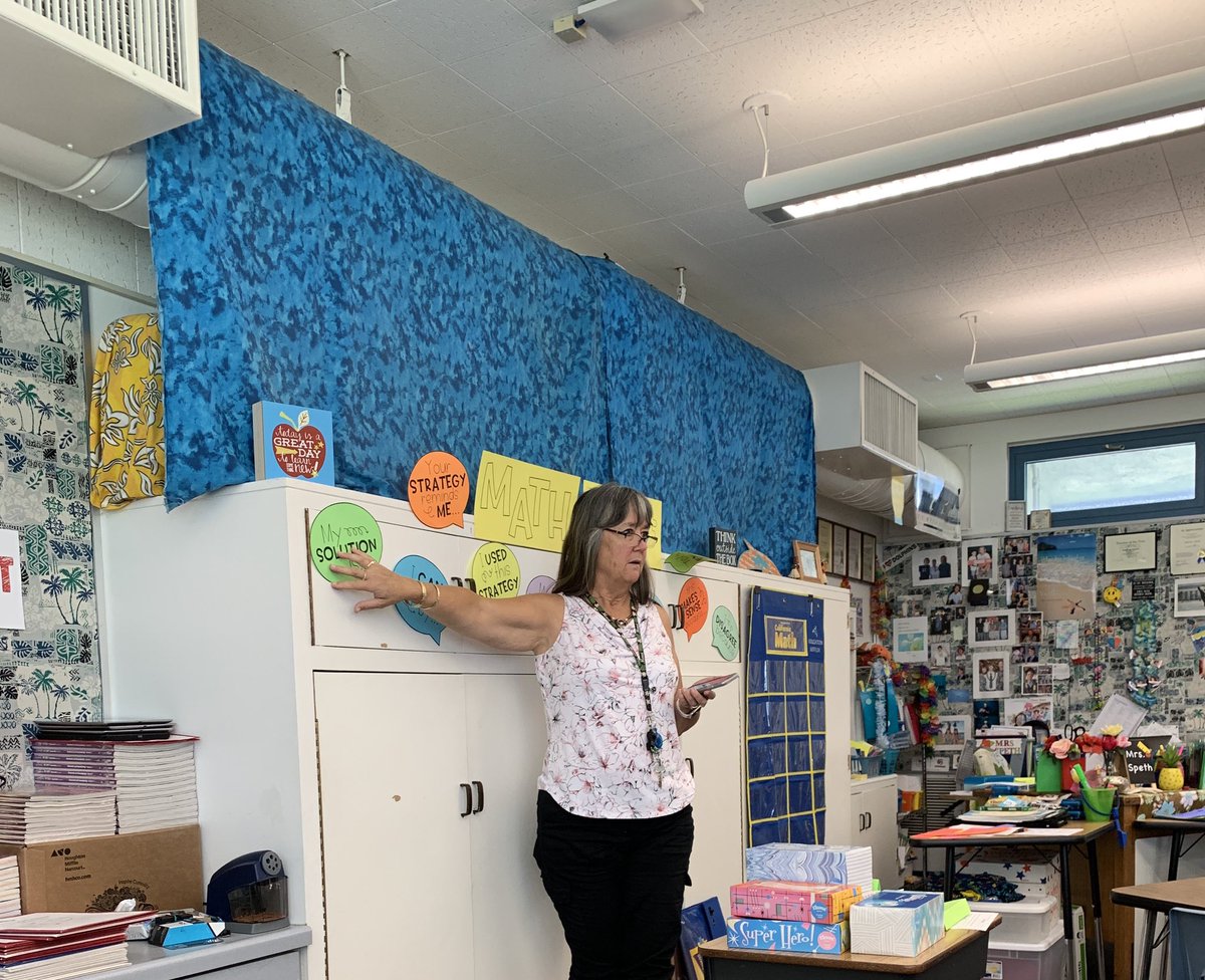 LaPlumaPanthers's tweet photo. Reviewing number talk language, hand signals, and problem solving 3 reads! #nlmusd #madaboutmath #first10days #wearelapluma🐾 https://t.co/OcmHRubIfl