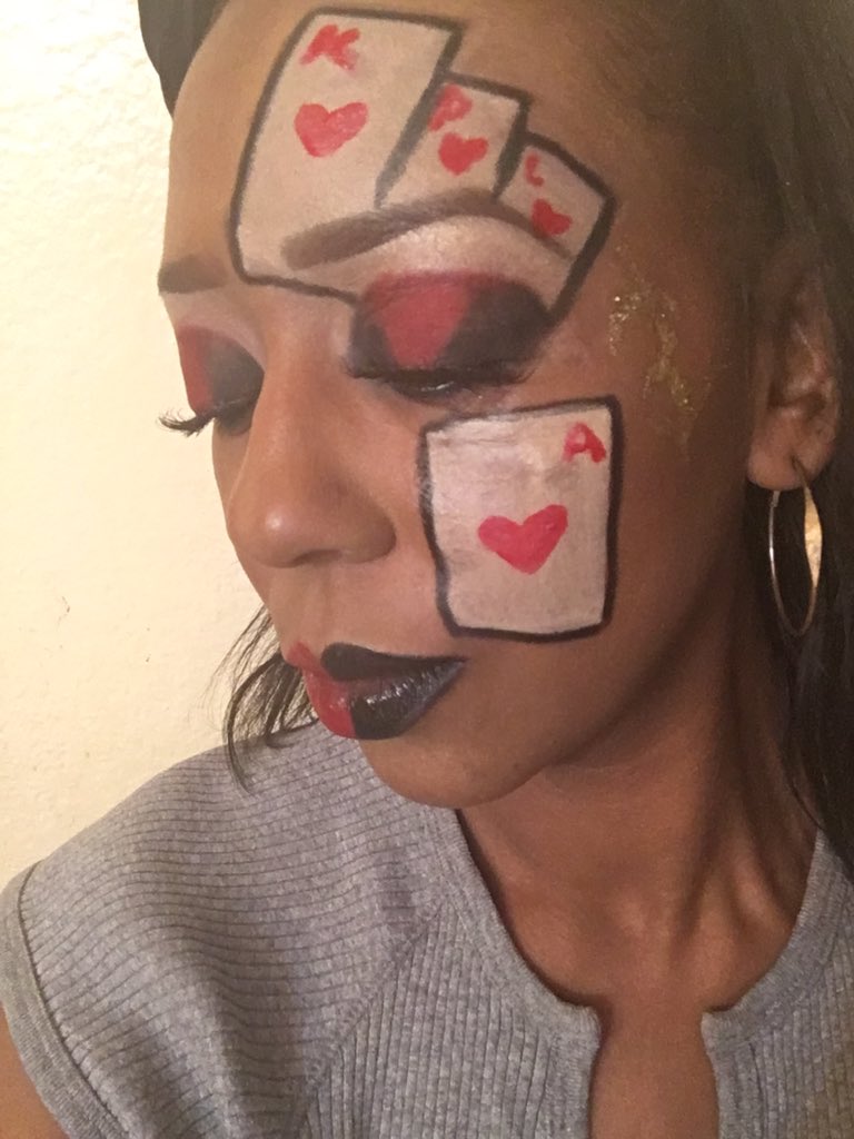 MandyLuBeauty's tweet photo. #OutOFMyComfortZone #FunLook #LasVegasTheme #MakeupChallenge ❤️🖤
@jamescharles •palette
@COVERGIRL •Foundation/Concealer
@Maybelline •red lipstick
@wetnwildbeauty •eyeliner
@CoverFX •contour/blush
@artistcouture •highlight
@Salon_Perfect •brows
@KissProducts •lashes https://t.co/qqa6jjFQ0m