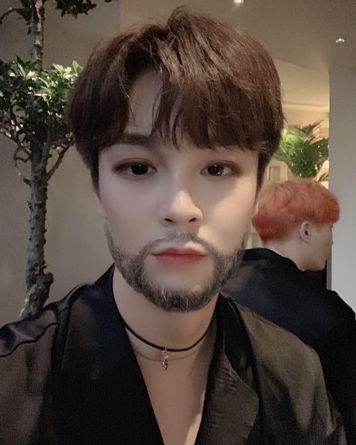 noir__int's tweet photo. [TRANS] 190821 Noir official Instagram update 

The charm of a rugged man  🧔🏻
Actually I like this filter the best kkkkkkk

#느와르 #NOIR #EnergeticIdol #GodlyIdol #남윤성 #YUNSUNG #Beard #ShouldIGrowItOut #PerfectFilter https://t.co/rjObROlrcO