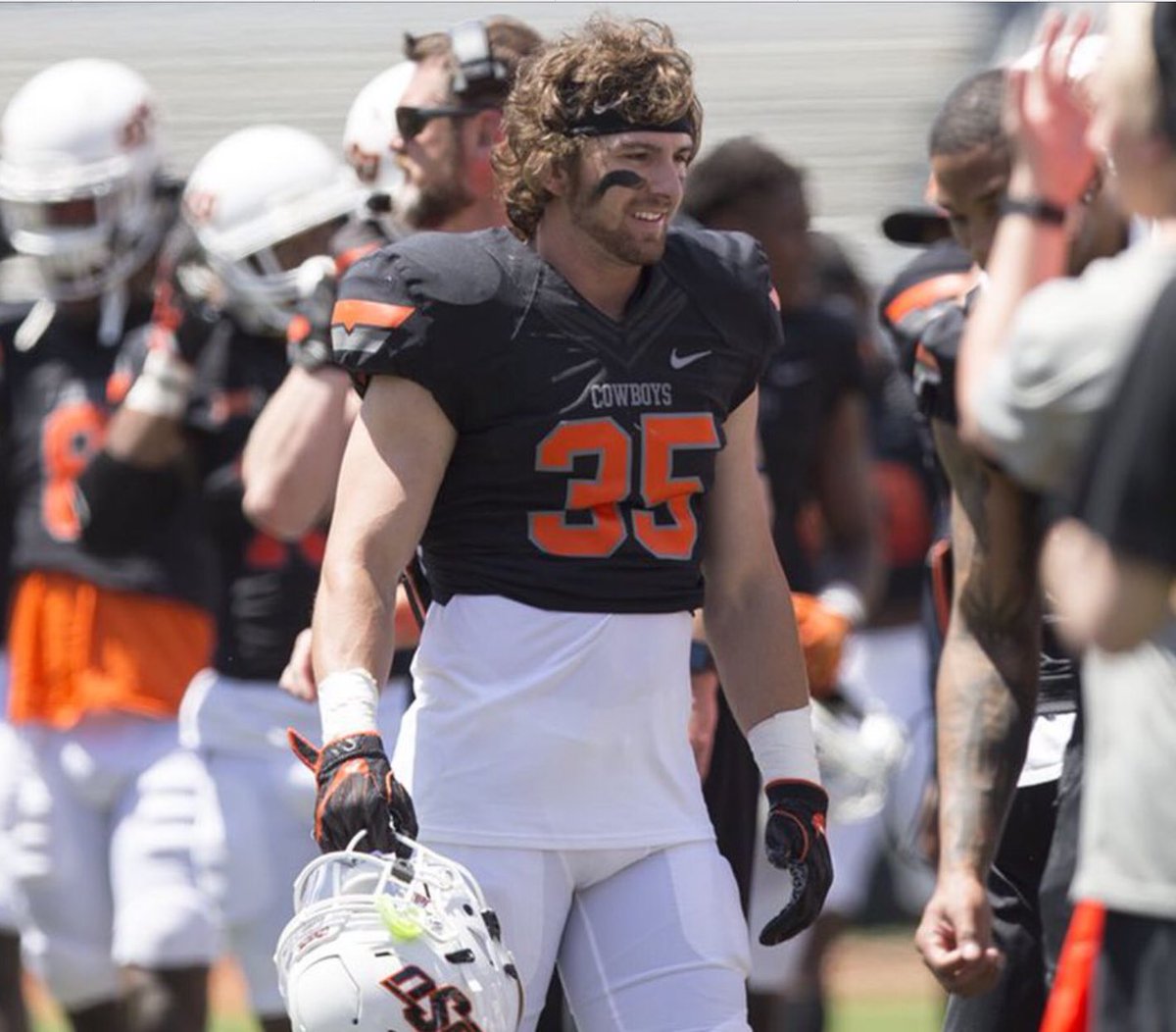 nmsugoaggies's tweet photo. 11 Days till Aggie Football #11 6’ 210lb DB from Canadian HS in Canadian, TX and Oklahoma St. @chancecook11 Chance is a great addition to the NMSU secondary! His Twitter header picture says it all, go get em! We are lucky to have this kid. #2019AggieDefense https://t.co/T0AZgeiJRQ