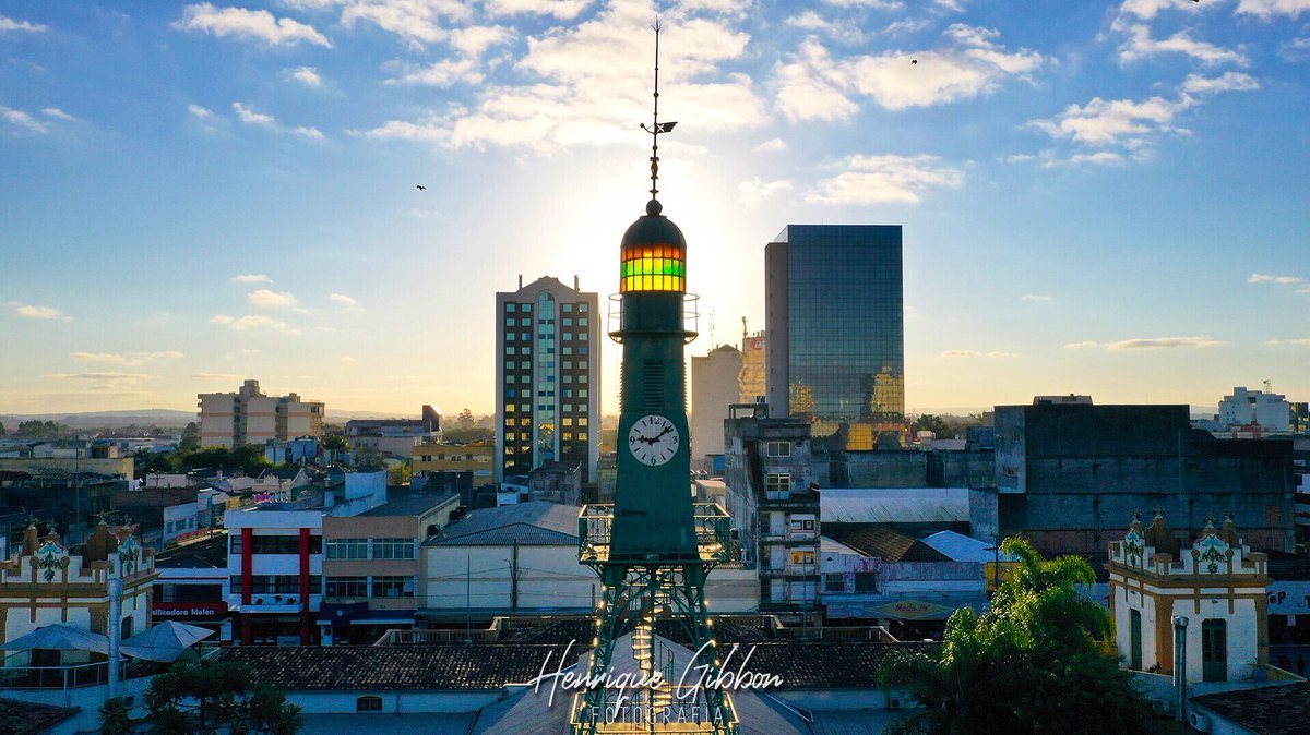 gibbon's tweet photo. Mercado Público de Pelotas
#pelotas #imagensaereas #drone #dji https://t.co/KMc1CgiMlv