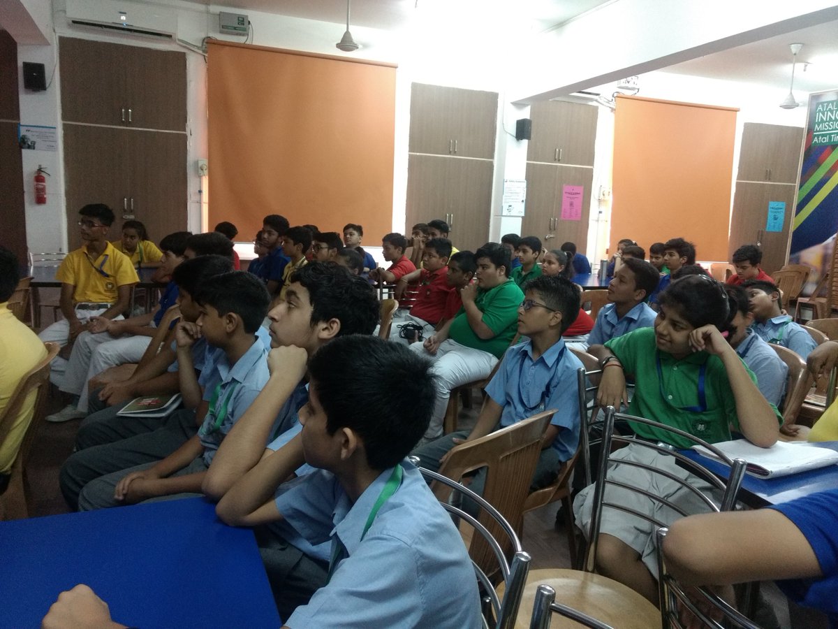 ATLindirapuram's tweet image. &quot;TELL me and I FORGET. TEACH me and I REMEMBER. INVOLVE me and I LEARN&quot;
Students of class 8 &amp;amp; 9 conducted a session independently for the Ss of class 6 at #ATLindirapuram after attending the boot camp on #DesignThinking, #ArduinoIOT. 
#learning #PeerLearning #AIM #AIMtoInnovate.