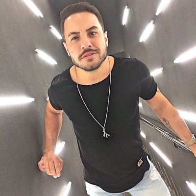 brithiele's tweet photo. #NovaFotoDoPerfil https://t.co/05H31PM1Ab