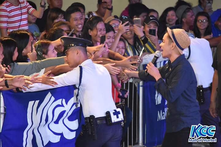 OdronautsC's tweet photo. Idol Phillipines Grand Finalists part 2
#KCCArtistEvent
#IdolPHatKCC
#EverythingsHereatKCC
π· : KCC Mall of Marbel https://t.co/srqLfg9EdM