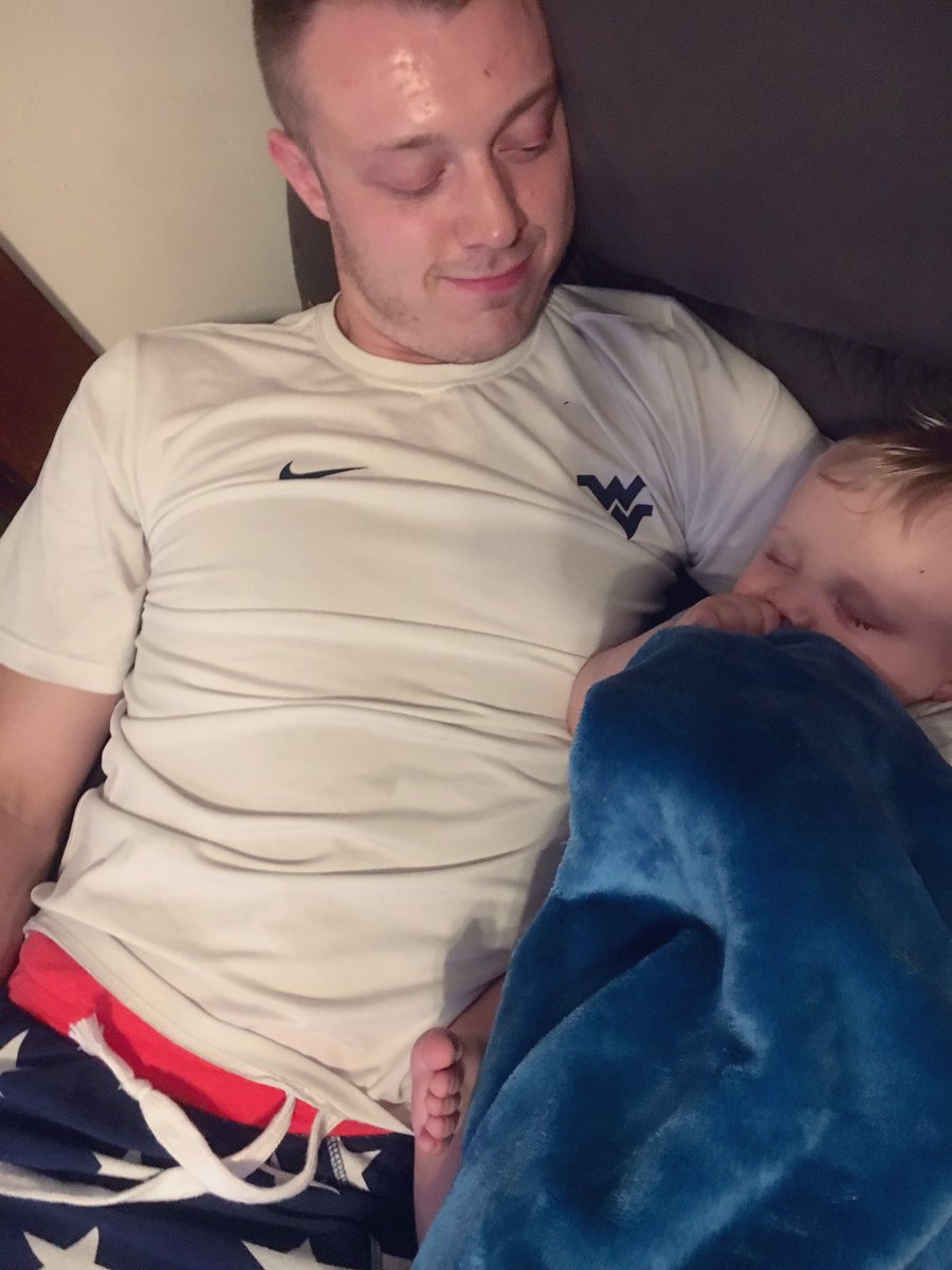 Brookiee_94's tweet photo. I just love my boys to pieces. #Blessed #MiniDaddy https://t.co/g2rYP5Mneg