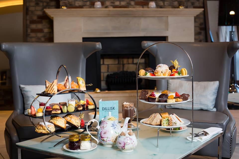 Dilliskotdocks's tweet photo. Spend this rainy day indulging in some delicious delicacies at @Dilliskotdocks 🍰🧁 https://t.co/mLGQGXnCTS #treats #chocolate #delicious #dilliskonthedocks https://t.co/Gk7w3Lfz8v