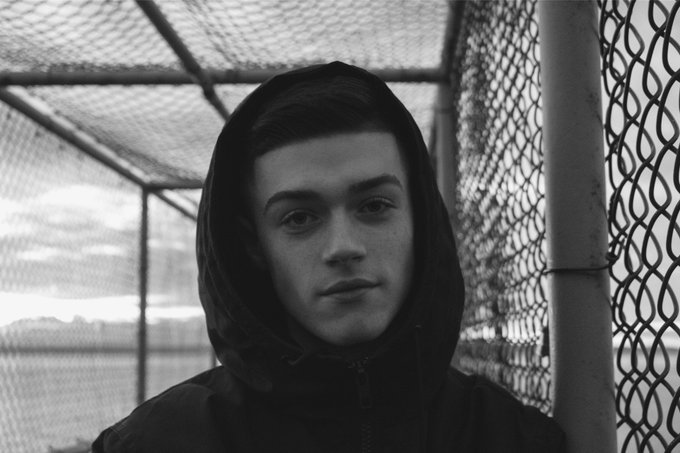 lizsomes's tweet photo. Hey, my #techno family, I would like to introduce everyone to @AlecHeart He is an amazing Techno DJ starting off here in Seattle! This guy is on fire!! 🔥🔥🔥🔥 Please give him a follow and stay tuned for his debut mix coming up soon on #questlondonradio #TechnoMafia https://t.co/zk4fKLDnvR