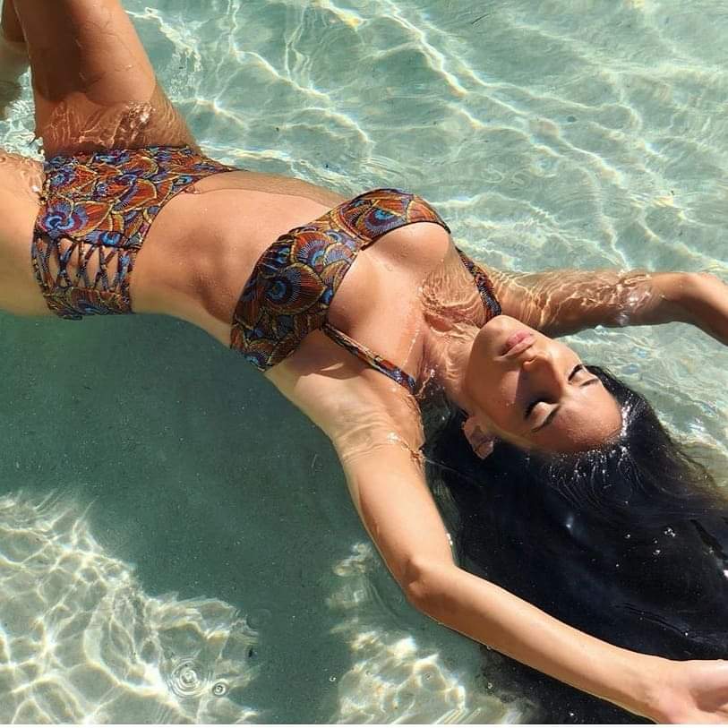 ccelmuelle's tweet photo. #Calzedonia - CC El Muelle
India Martínez ha caído rendida ante el maravilloso estampado de la serie Nadia 👙🌞🦁🐯🌴👙
#calzedoniaccm #calzedonia #temporadamare #mejorconcalzedonia #creatulook #crealosmejoreslooksconcalzedonia #veranocalzedonia #bikinicalzedonia #serienadia https://t.co/QaeSqZeRXs