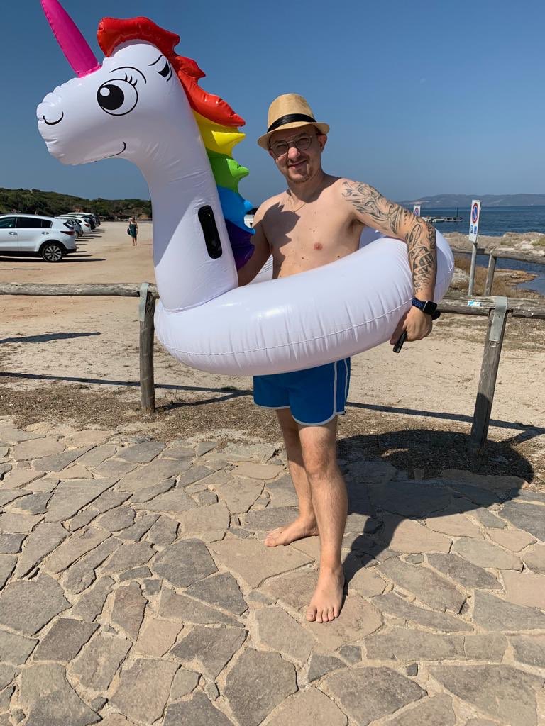 Revertive tweet media