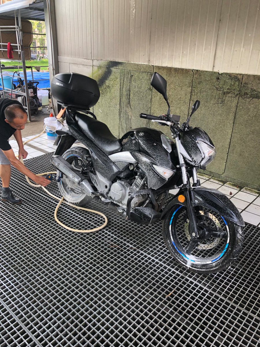 masteraygong's tweet photo. #GW250 #GSR250 https://t.co/ZqAfxOOVx5