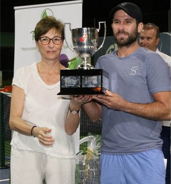RFETenis's tweet photo. 🎾 Jordi Muñoz y Celia Cerviño se llevan el “Trofeo Challenge” de Puertollano en las IBP Tennis Series - Circuito Nacional de Tenis RFET

📸 @TrofeoChallenge

📝Leer más: https://t.co/Fe5YGwYY0Y https://t.co/lhnvTE6mWL
