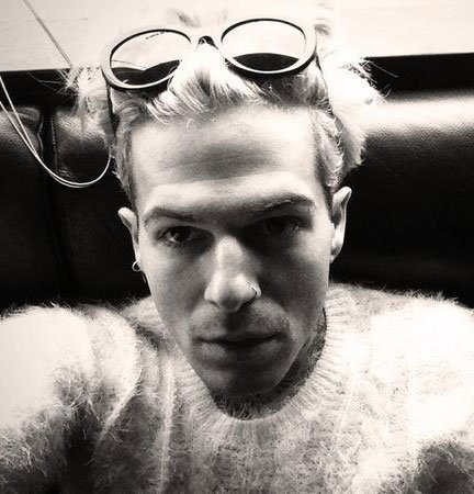 (Aug 21) Happy Birthday to Jesse James Rutherford who played Q\ell in the episode \"Marauders\". 