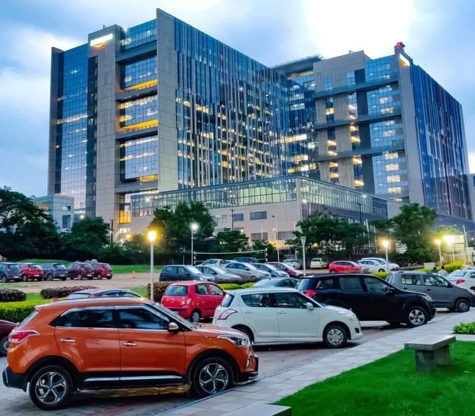 BRSparty's tweet photo. @amazonIN Pictures of @amazonIN centre, Hyderabad. It is Amazon’s largest campus building.
#HappeningHyderabad 
#AmazonInHyderabad https://t.co/lzd06dL5BV