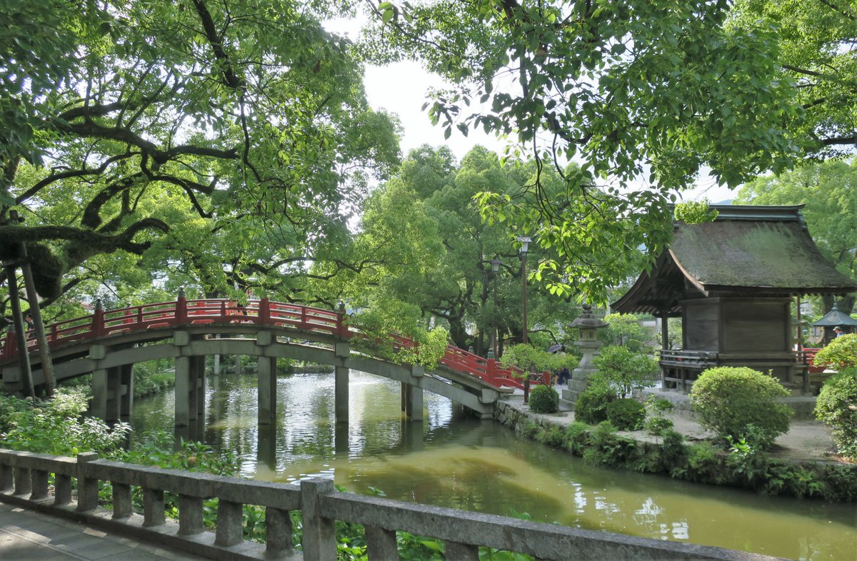 Tokyonobo's tweet image. I Stayed in Fukuoka for five days. On second day I went to Dazaifu Tenman-gū that is a Shinto shrine in Dazaifu noted in connection with the new era's name Reiwa. It is built over the grave of Sugawara no Michizane (845–903) who was a scholar, poet, and politician. #太宰府天満宮