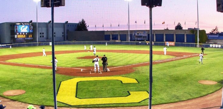 RodneyGreen2021's tweet photo. I am honored and blessed to be able to say, I have committed to the University of California Berkeley to further my academic and baseball career as a bear 🐻✨. Thank you @TGGCB @rtbruno1_rob @NorCalBaseball @njacksoncal @MikeNeuCal. Also thank the lord! Go bears!🐻💛✨ https://t.co/gVWXtHaoll