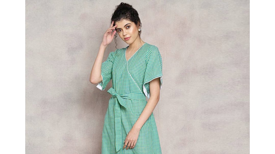 OnceUponATrunk's tweet photo. Mesmerizing #stripes #dresses collection! 
Get the #style of your mundane look to brighten up, with these mesmerizing striped dresses.
Shop this collection now:- https://t.co/RcPiIwzfTn
#Dress #stripes #staystylishwithonceuponatrunk #shopharderwithonceuponatrunk #NIOSLife https://t.co/SbTw1EQOAa