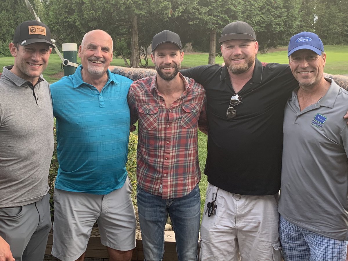 canucksalumni's tweet photo. #CanucksAlumni are always excited to be a part of the amazing #BoysOfFall event in support of #BasicsForBabies https://t.co/BlrME5lKK4
