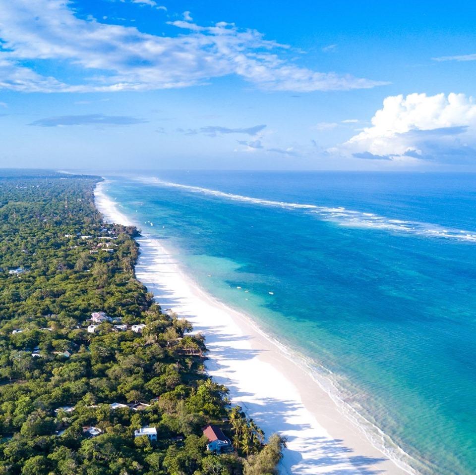 JamboMagazine's tweet photo. Images that whet your appetite for holidaying. Diani. ❤️❤️
Ranked the best in Africa and among the world's beautiful beaches. https://t.co/R5KQlVb3Ct