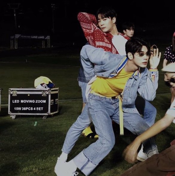 쮸 tweet media