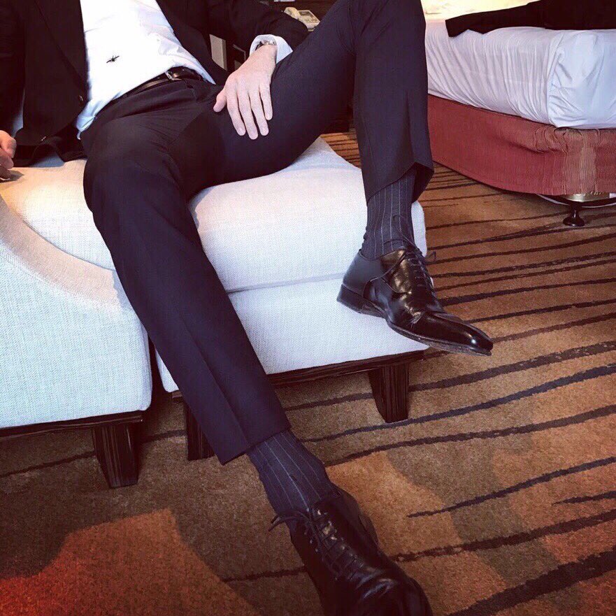 y821105's tweet photo. 跪下，舔 https://t.co/Vh23dJjeou