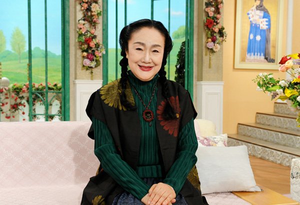 TalkshowTetsuko's tweet photo. 徹子の部屋 白石加代子 | 2019年8月20日 - 19.08.20
https://t.co/6HsPMrHGM4
#徹子の部屋 #白石加代子 #2019年8月20日 https://t.co/39pggo5vo9