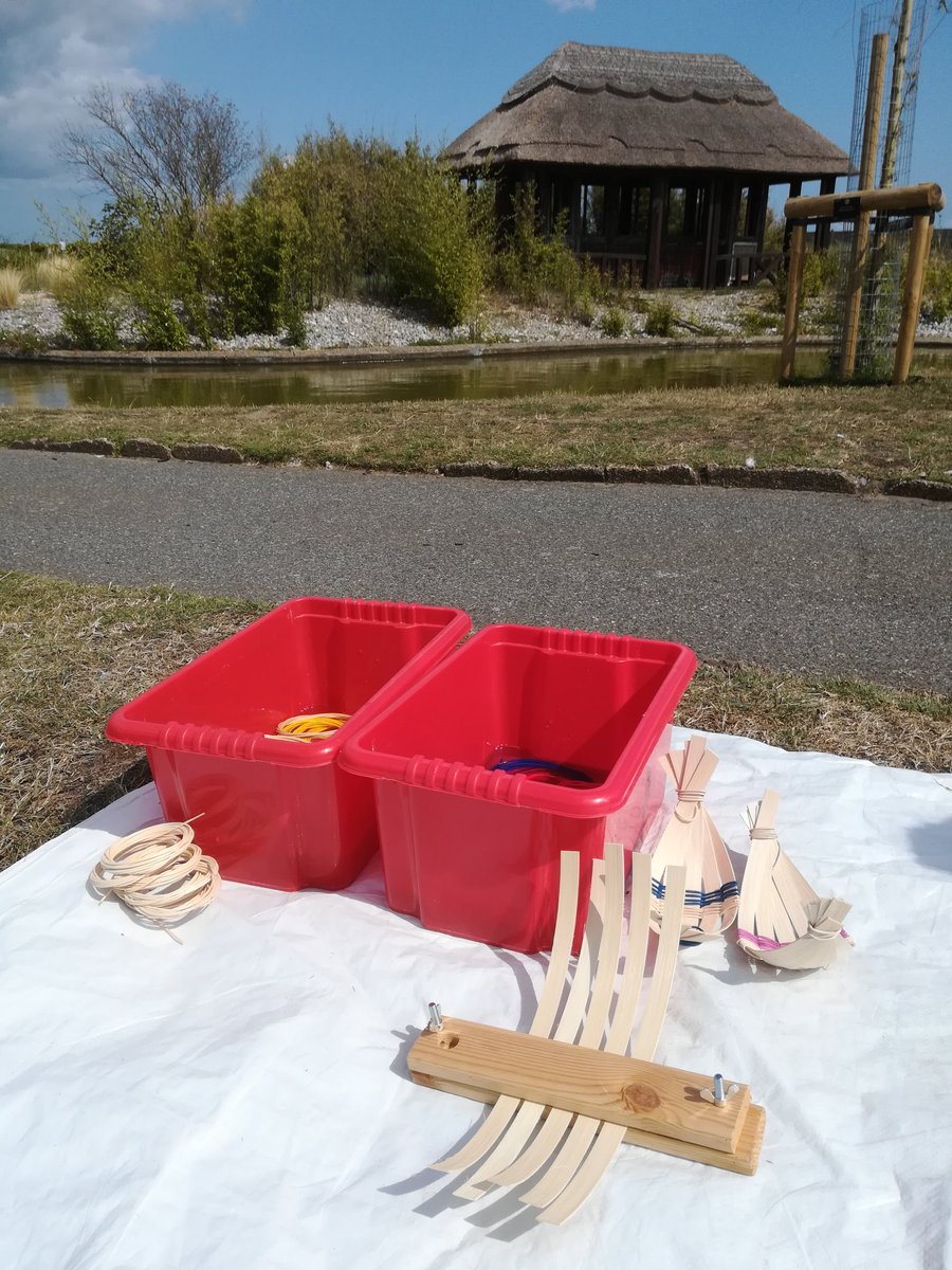 WithyArts's tweet photo. We loved being part of @WaterwayProject gala opening yesterday - what a fantastic achievement, the waterways are looking amazing. It was a lovely spot for a pop-up basketry workshop https://t.co/FYph6N7YvB