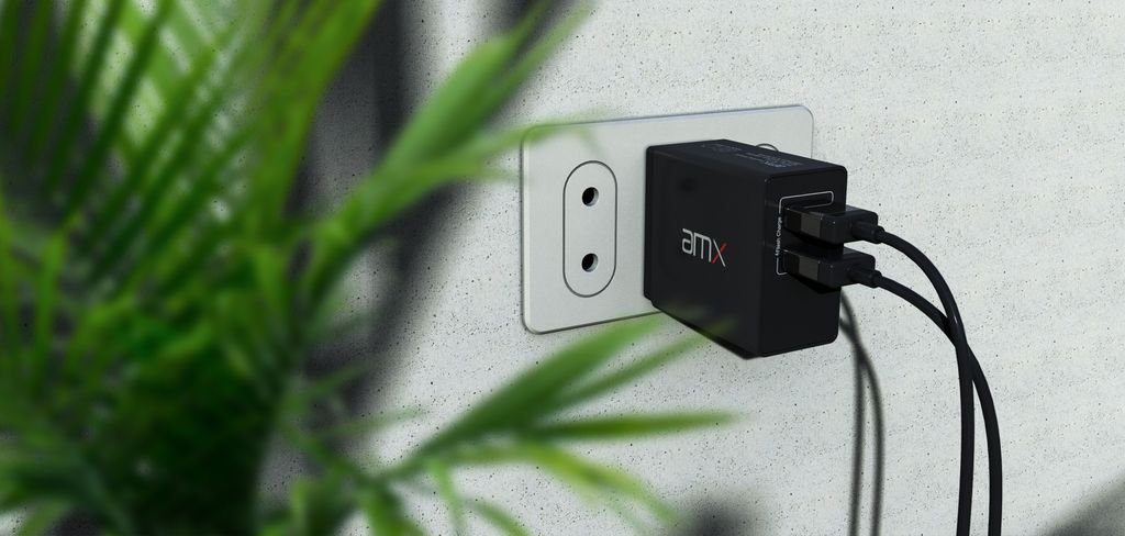 amxindia's tweet photo. Have you also been part of common charger fights with your siblings and friends?
Then the best solution to both is the amx dual port charger equipped with flash charging.
#amxIndia #amxlabs #style #technology #2019 #nextishere #NextBigThing #amazon #fastechnology https://t.co/1CpXdqslmT