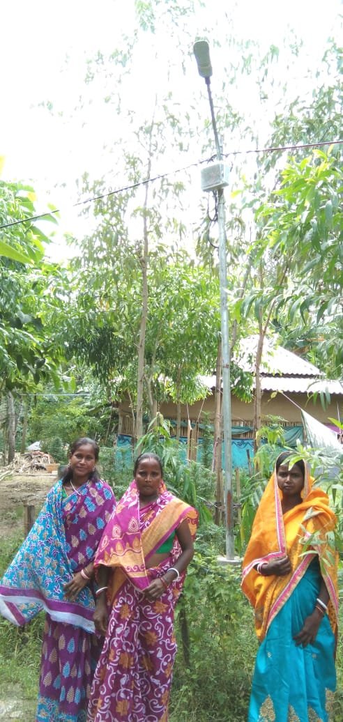 OneStage_tweets's tweet photo. The #SmartSolarModelVillage aims to serve as an integrated platform for #sustainabledevelopment, encompassing solar energy for electricity, Solar powered ICT and clean drinking water. @Symantec #SDG7 #Renewableenergy #cleanenergy #CSR #Give4good https://t.co/ssQiwVdRWt