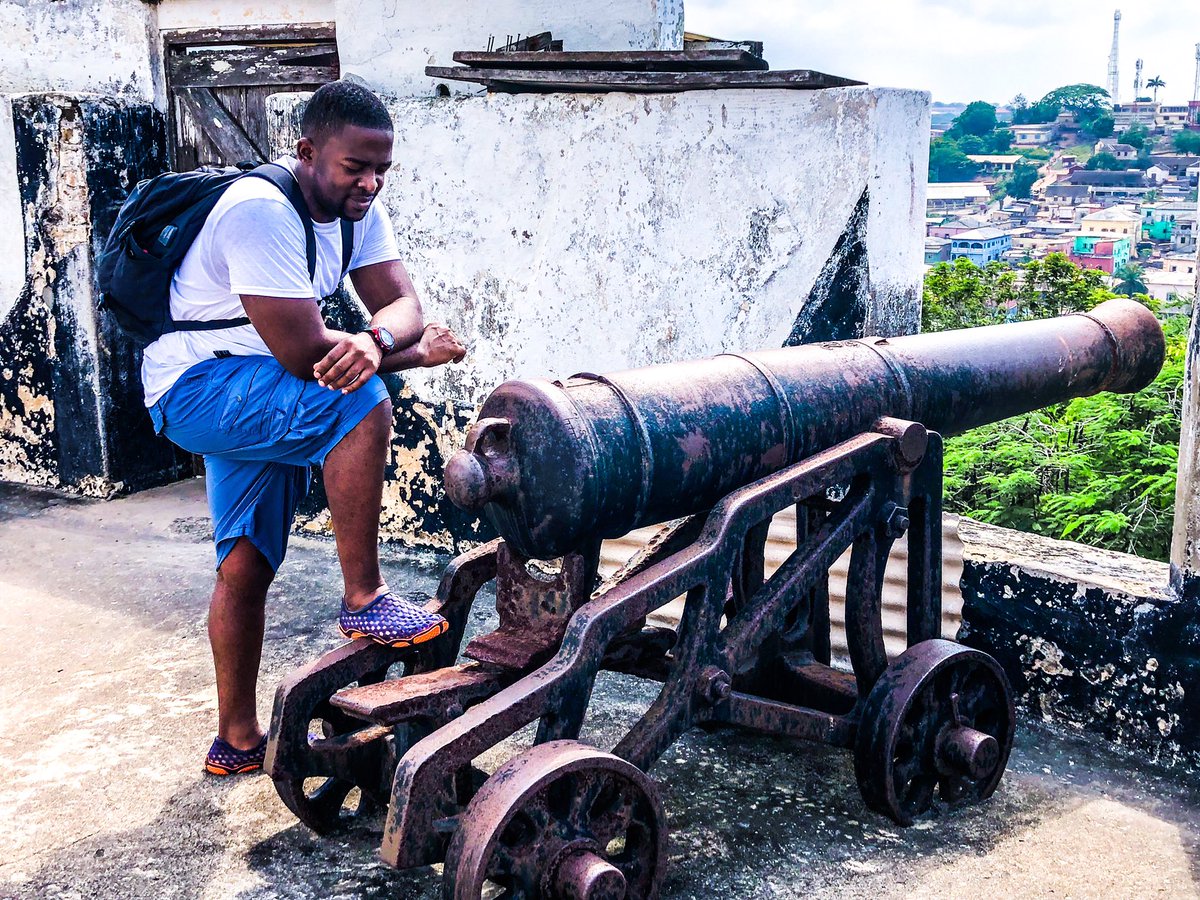 Fort Williams Lighthouse in Cape Coast Ghana 🇬🇭 is a dungeon where male slaves where kept. The conditions were deplorable, inhumane, and down right dirty. 

#ghana #oneafrica #yearofreturnghana #filmmaker #travelphotography #capecoastcastle #capecoast