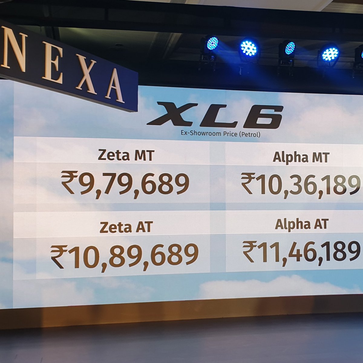 Zeegnition_'s tweet photo. #MarutiSuzuki ने 6 सीटों वाली प्रीमियम मल्टीपरपज #XL6 कार लॉन्च की, शुरुआती कीमत ₹9.8 लाख।

@NexaExperience @MSArenaOfficial #NEXA #PremiumMPV https://t.co/PUD2gY5Akm