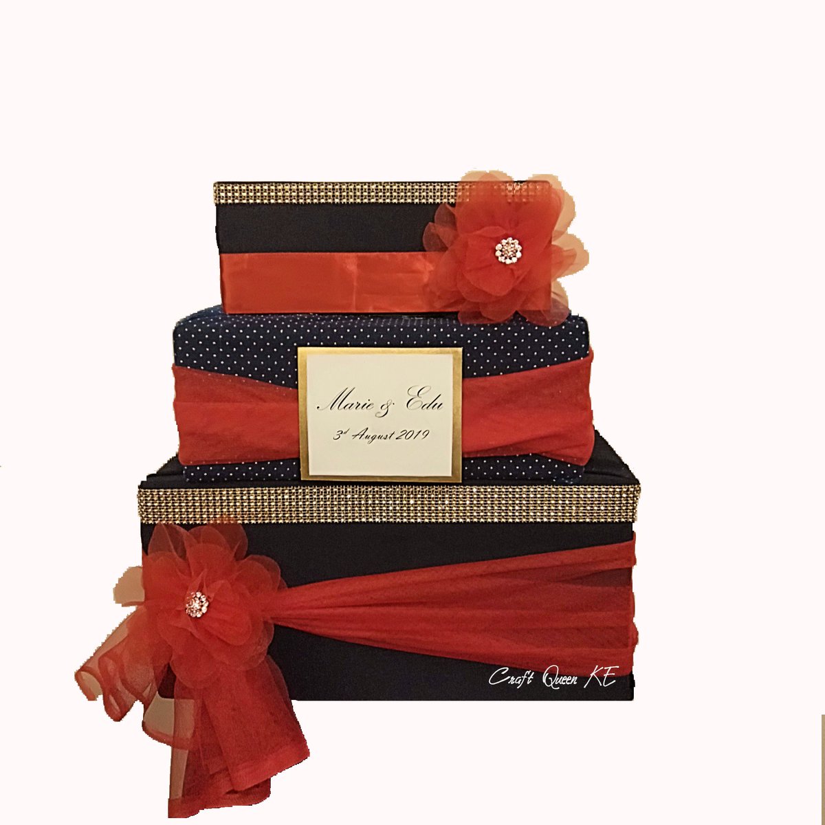 stephymwega's tweet image. Still crafting in the best way 🤗
Get your #wedding #favourbox here: orders@craftqueenke.com  #giftbox #IkoKaziKE
