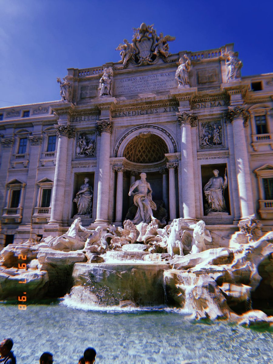 Segona fotografia del concurs de Festa Major 2019 dels Deixebles.
Visitant Europa en el sud-nord, aquest país s'ubica al centre del mar Mediterrani on ens trobem edificis com aquest a la seva capital.
(Digues el país i nom de la Ciutat per email: elsdeixebles@gmail.com)