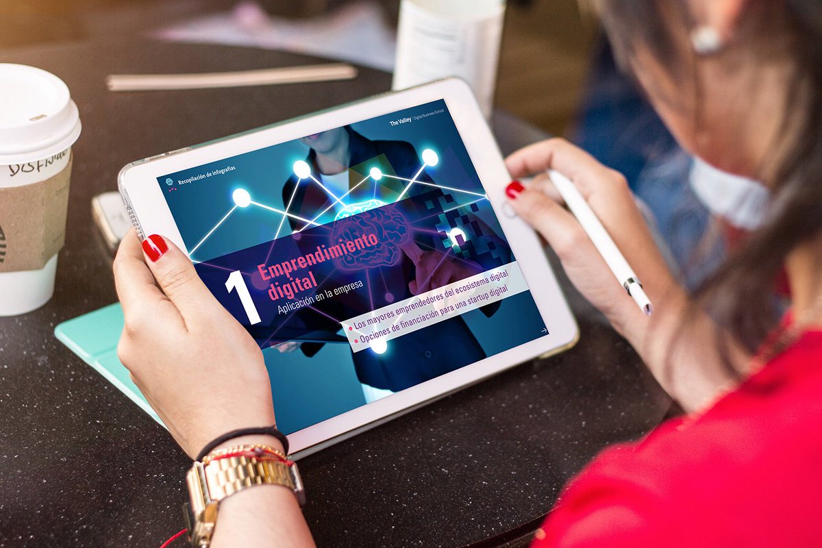 DSSNetworkmedia's tweet photo. Recordamos este innovador proyecto de @TheValleyDBS: el coleccionable #TransformaciónDigital para profesionales que combina una edición impresa con una versión interactiva desarrollada por #DSSNetwork. Una nueva forma de entender los contenidos formativos. https://t.co/EMyHOBmKL7