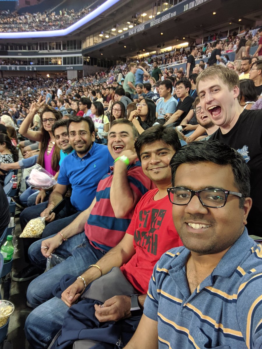 varun120's tweet photo. Alexa, play Katy Perry! #bepeculiar #postprimedayconcert #Amazon https://t.co/zl8t5Zord0