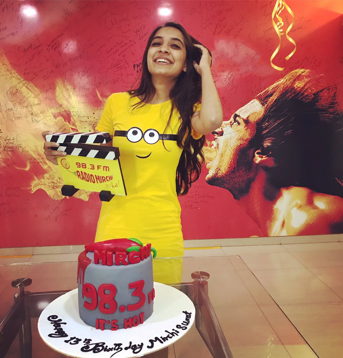 mirchiparima's tweet photo. Can’t just thank this day enough! Mirchi a very important part of my life! Making people happy.. and that makes me happy! And thank you all for all the love and support! Many more years to come! Mirchi Sunnewale Always Khush!🌶🌶🌶☺️
#rjparima #mirchi #birthday https://t.co/pu1ekrYf5G