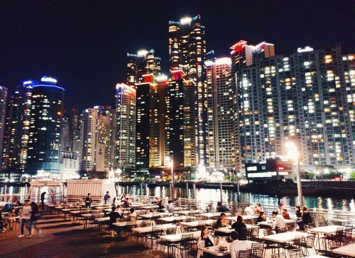 k_dorama77's tweet photo. 釜山の夜景はヤバすぎる❤
行ってみたい人RT

#釜山 # https://t.co/UwaXjqWjZ6