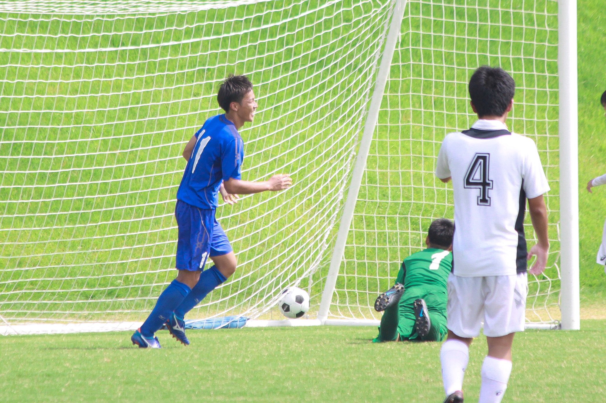 𝐓𝐎𝐌𝐎𝐙𝐎 𝐏𝐡𝐨𝐭𝐨𝐚𝐥𝐛𝐮𝐦 高校サッカー Photo 16 今日はサッカーの試合を 撮影 サッカー撮影 カメラ好きな人と繋がりたい Canoneoskissx3 一眼レフカメラ初心者 一眼レフカメラ練習中 R1 8 21撮影 T Co Djp5ibk27d Twitter