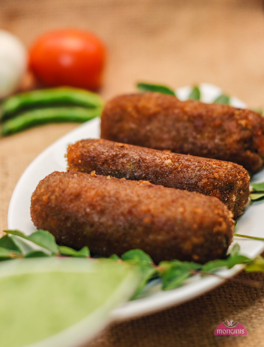 MonginisG's tweet photo. Croquettes! Something that’s irresistible for every Goan. 
Veg Croquettes - Rs 18/- each.
#monginis #monginisgoa #vegbites #veg #vegcroquettes #croquettes #Bakeries #bakeriesofgoa #chutney #vegetables #delicious #yummy #food #healthy #foodofgoa #goa https://t.co/NyYQi3o8Vd