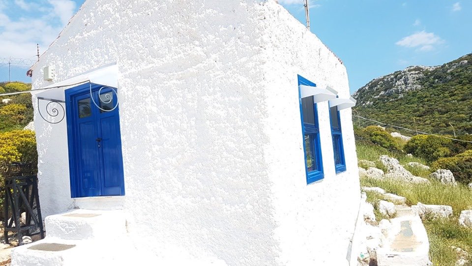 EuropaProfil's tweet photo. Συγχαρητήρια στην εταιρεία #EuropaΣαγρέδος για την ανακαίνιση της κατοικίας της ηρωίδας «Κυρά της Ρω» 🇬🇷 σε συνεργασία με την #AxionHellas 🔵⚪️ #WeSupportSociety

Ως @EuropaProfil χαιρετίζουμε δράσεις σαν και αυτή που στηρίζουν τις τοπικές κοινωνίες👏

#MiaGiaPanta #EuropaCares💪 https://t.co/wBdr6Z4VEw