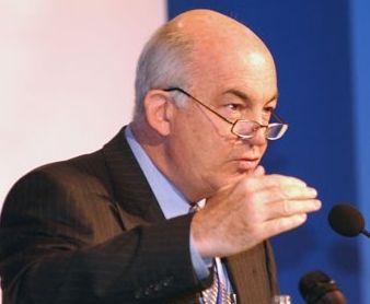 "Türkiye'de enflasyon siyasi bir olgudur"
<a href="/BilimAkademisi/">Bilim Akademisi</a> üyesi Kamil Yılmaz'ın 1980lerden itibaren Türkiye'deki enflasyonu anlatan #Sarkaç yazı dizisini Eser Ulun seslendirdi. 
<a href="/kamilyilmaz_/">Kamil Yılmaz</a>

#SarkaçPodcast #Sarkaçsesleniyor #spotify #itunes #stitcher
sarkac.org/podcast/turkiy…