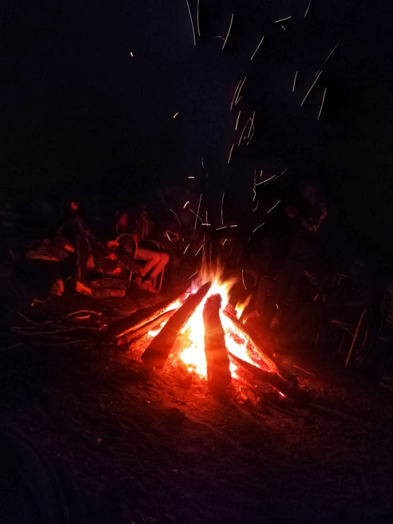 makerguyzw's tweet photo. Arriving to a fire side chat, just chilling around the fire enjoying the warmth under the dark night illuminated by the amazing starlight above... @techvillagezw @FirstSourceTec https://t.co/LNTapc493t