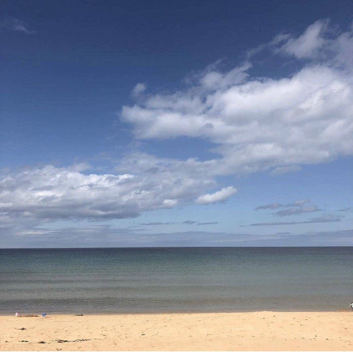 VentureNorthSco's tweet photo. We’re hoping for a few more summery days before Autumn comes and the beaches in the far north of Scotland are some of most scenic in the country. Plan your visit to one of our wonderful beaches on our web site: https://t.co/UY7M5vJG57 Image by @MelvichHotel #beachesofscotland https://t.co/HrEW0L6VaR