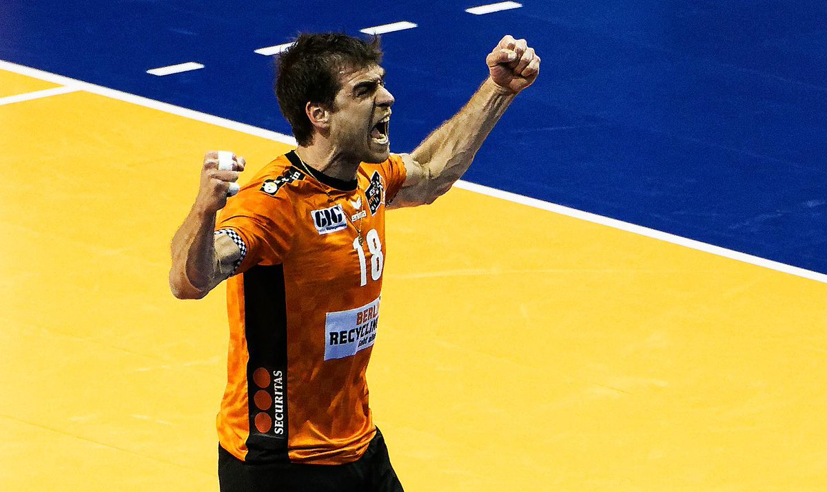 BRVolleys's tweet photo. Pierre is back! 🇫🇷✍ #Transferhammer #BRVolleys🧡🖤 https://t.co/3lJXgd0SUE