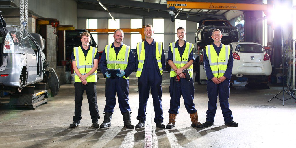 ⭐Meet our Dismantling Team ⭐- Liam, Paul, Joey, Scott &amp; Brad.
🔧 How do they dismantle the car?  🔧
✔Preparation - disconnecting the battery &amp; draining petrol etc 
✔Removing the engine 
✔Dismantling the undercarriage 
✔Taking apart the body 
✔Removing the interior