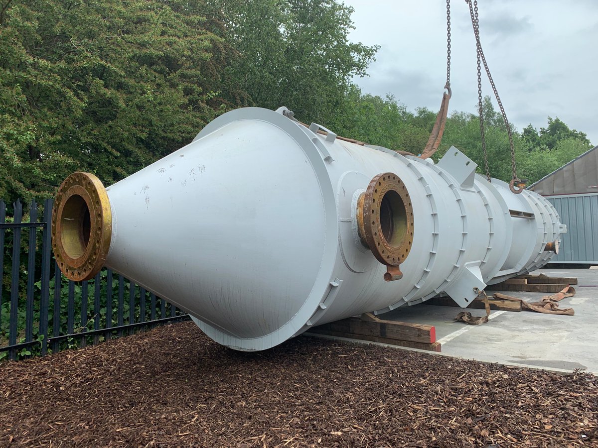 PowerthermCS's tweet image. #PowerthermCS implementing our #Refractory lining service on this cracker. For more info: ow.ly/c6TH50vx1FM
.
.
.
#PowerthermProjects #Cracker #RefractoryLining