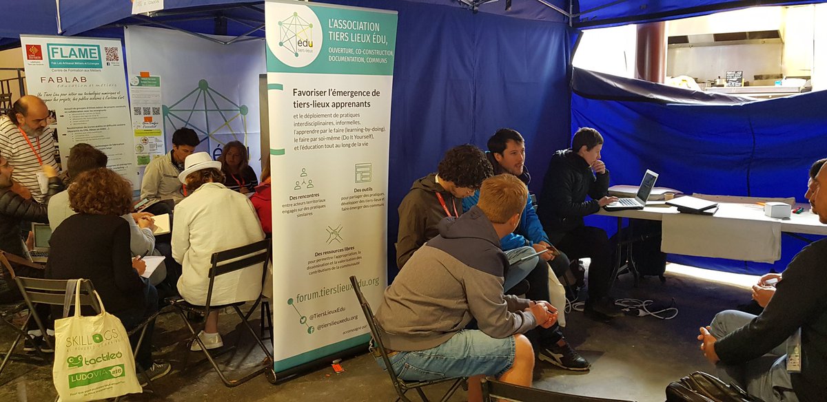 Simon_Laurent89's tweet image. #Ludovia16 c&apos;est parti avec les copains des #Tilios et des #TiersLieuxEdu. 2 jours de rencontres passionnantes pour @fablab_fr