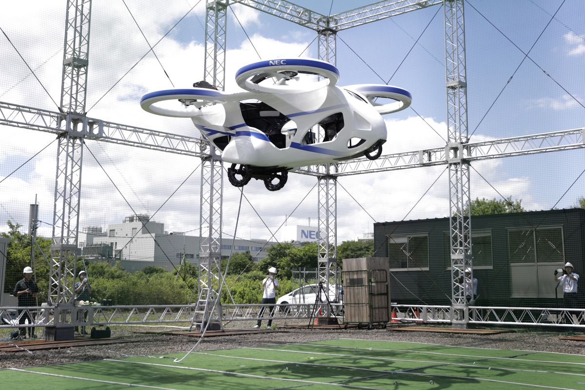 Viatjarem en cotxes voladors el 2030, segons la japonesa @NEC_corp, que ja ha enlairat un dels seus prototips durant 1 minut. 👇 #flyingcars #aeronauticalengineering #technology #future

bloom.bg/2yLiZWS