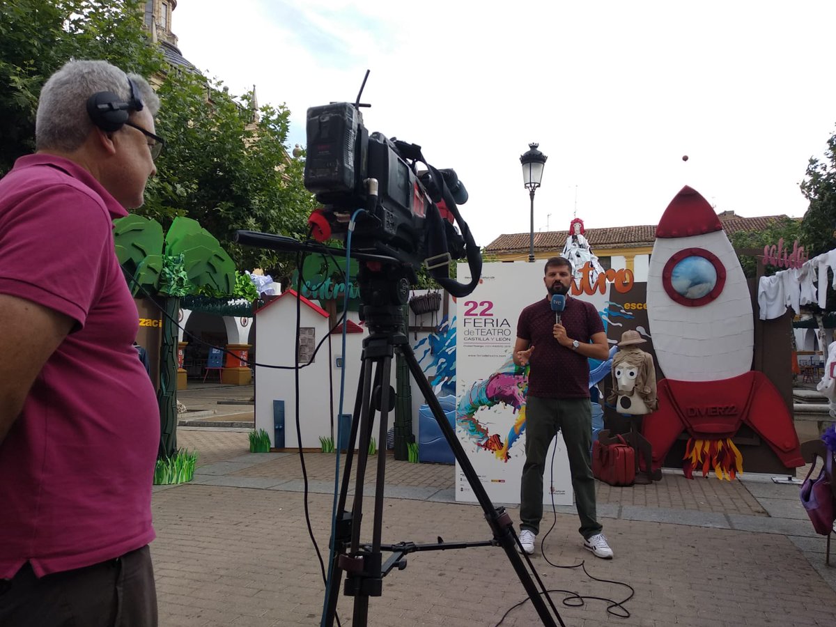 feriadeteatro's tweet photo. A punto de entrar en directo en @24h_tve 🎥 ¡No os lo perdáis! 

#22FeriadeTeatro #CiudadRodrigo #Salamanca #ArtesEscénicas https://t.co/LF0Dzim0qL